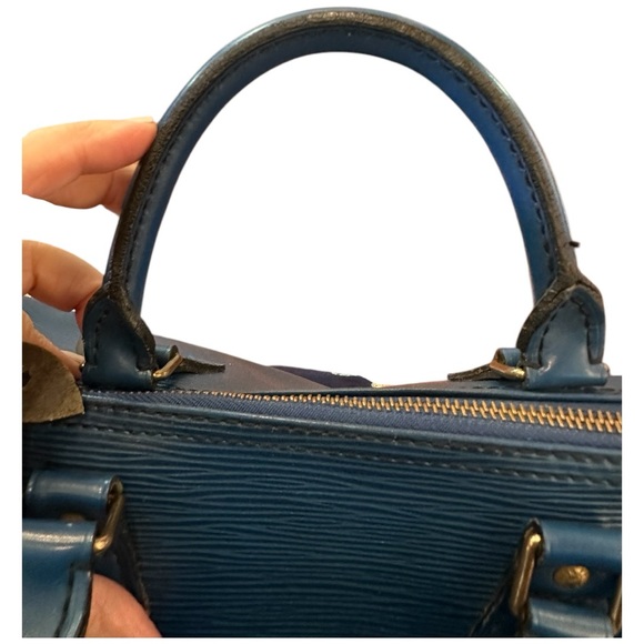LOUIS VUITTON Speedy 30 Blue Epi Leather Boston Hand Bag Purse - Picture 14 of 15